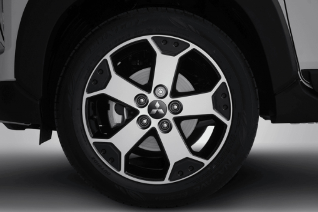 WHEEL LOCK NUT XPANDER CROSS