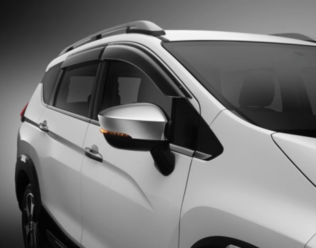 SIDE VISOR XPANDER CROSS	