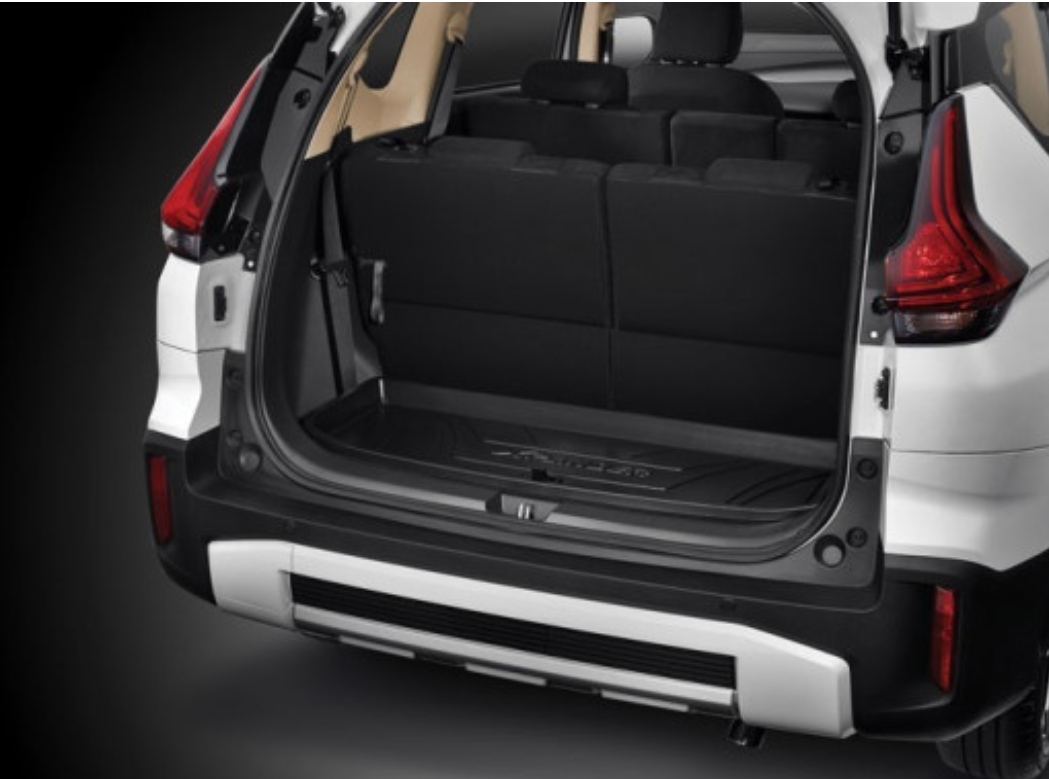 LUGGAGE TRAY XPANDER CROSS	