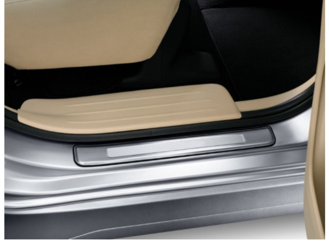 rear door scuff plate xpander