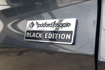 Emblem Xpander Cross Rockford Fosgate Black Edition